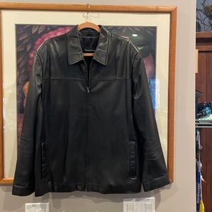 Custom made leather jacket made by Trust Leather in Istanbul, Turkey.